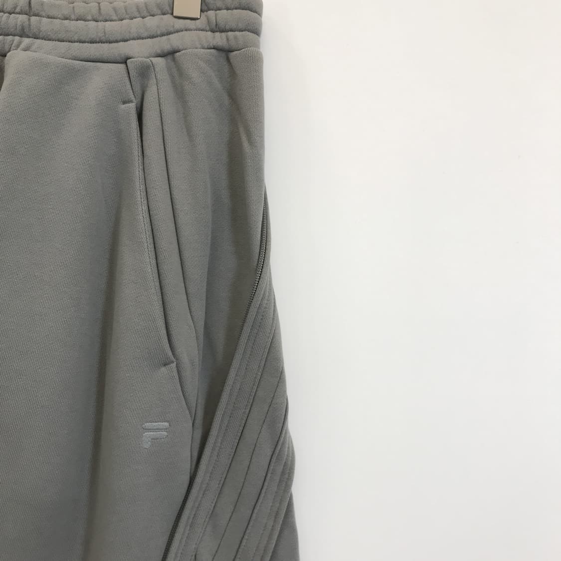 PAF x FILA 휠라 파프 지퍼스웻팬츠 그레이[L] 상품이미지2