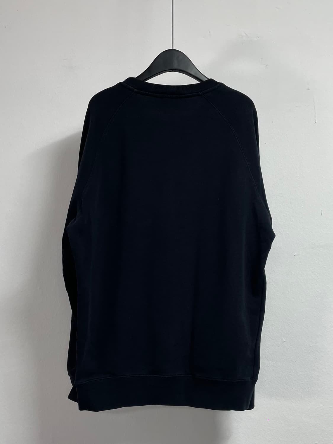 메종키츠네 블랙 라운드 맨투맨  (on.237)   상품이미지2