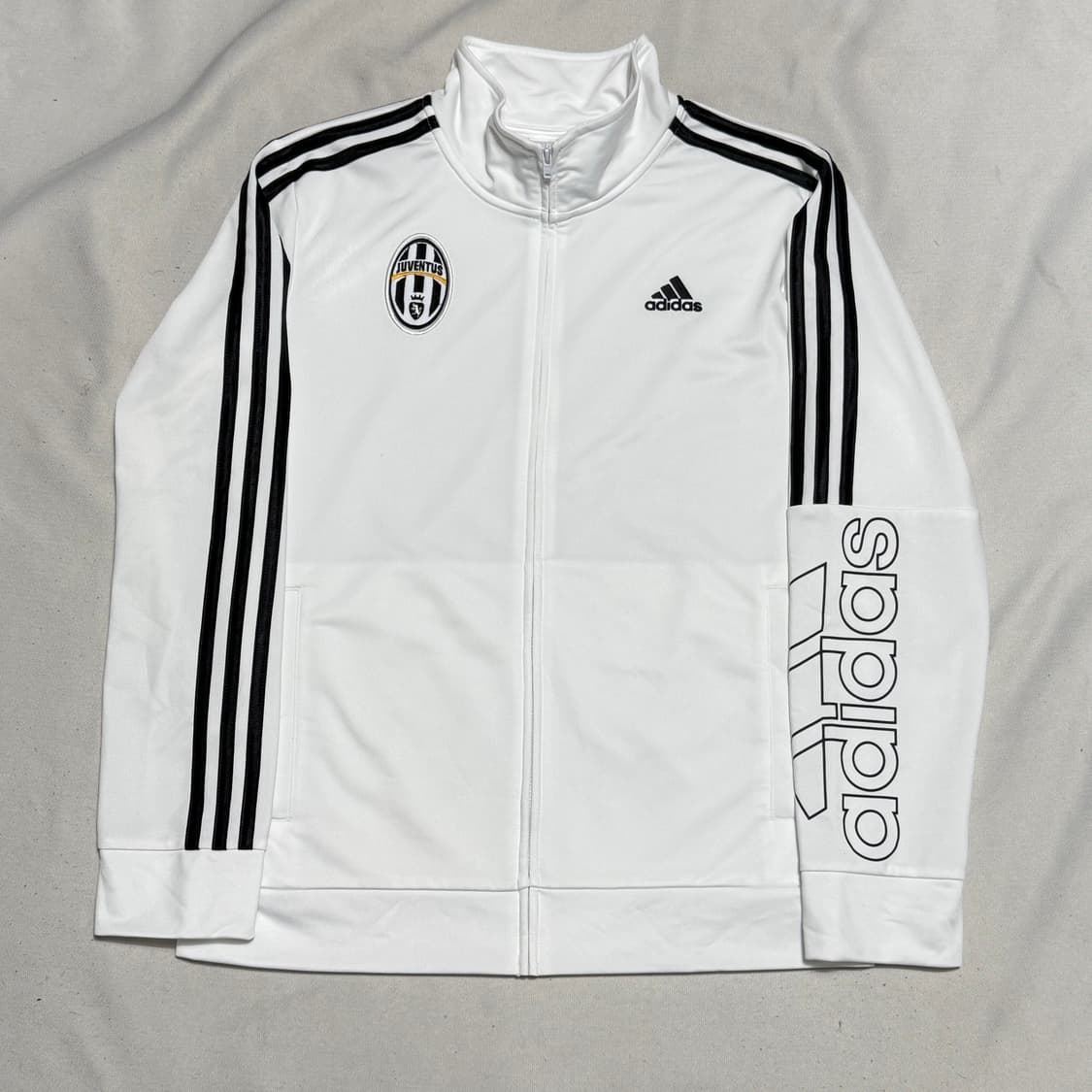 L 아디다스 유벤투스 화이트 트랙탑 상품이미지2
