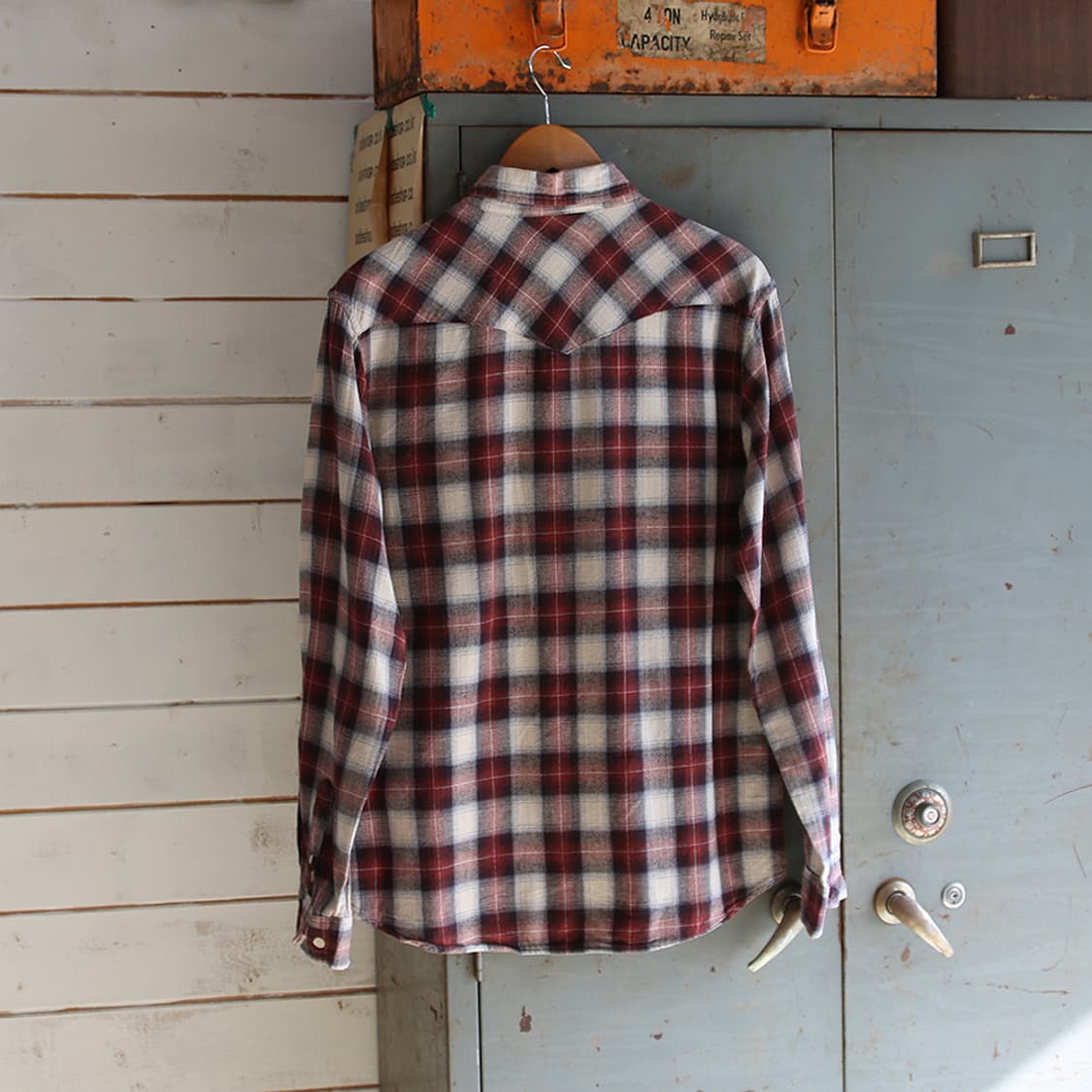 (착용컷) Maceye 웨스턴 체크 셔츠 (남성용 100) 상품이미지2