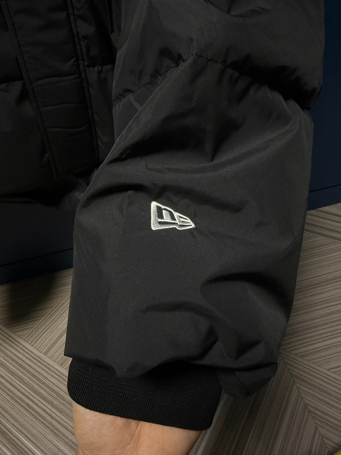 뉴에라 구스다운 패딩 XL 상품이미지4