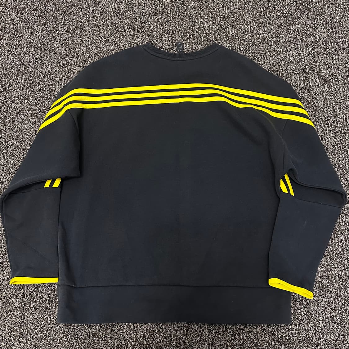 아디다스 x 레고 맨투맨 블랙 상품이미지3