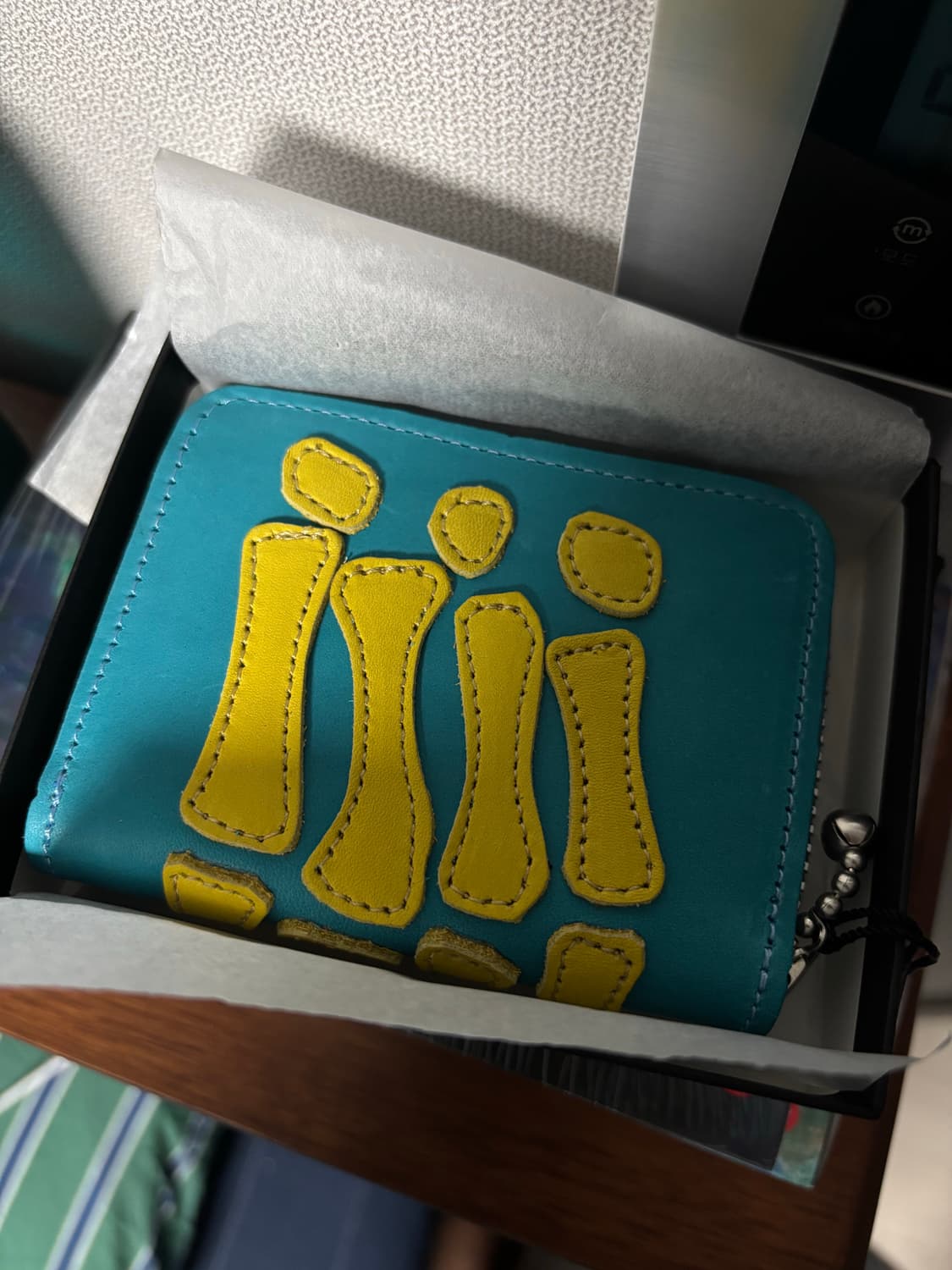 캐피탈 떰즈 업 본 핸드 집 미니 지갑 색소폰 상품이미지2