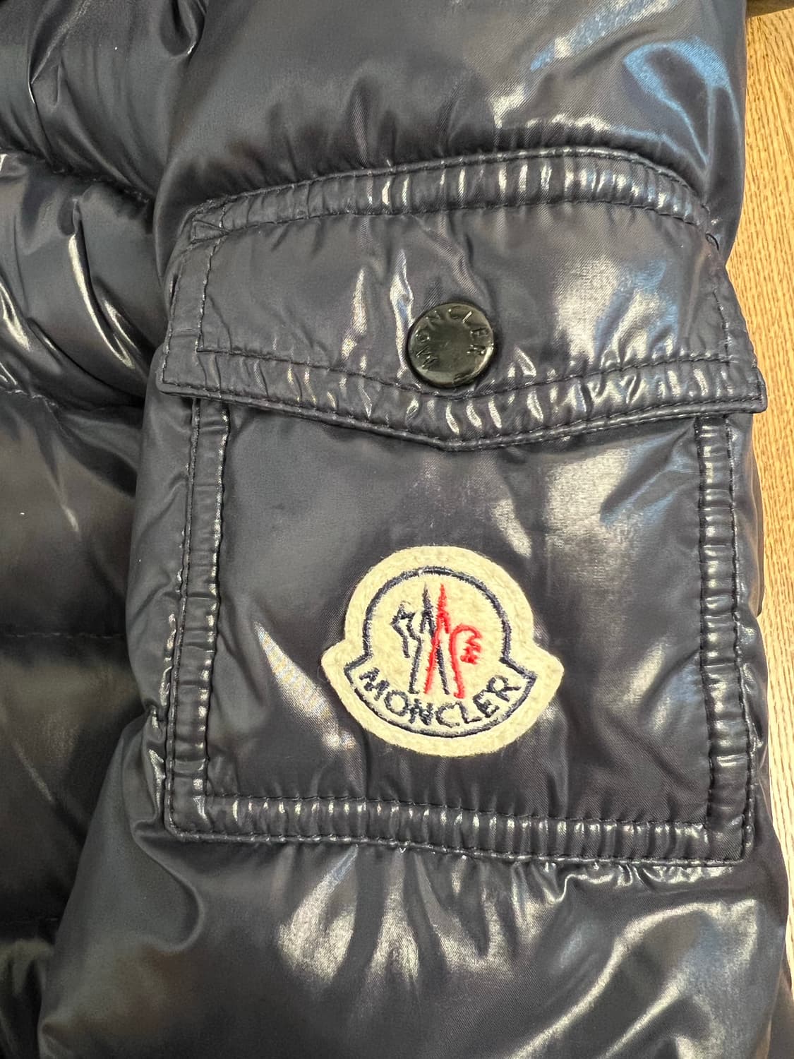 정품 몽클레어 모카 패딩 10Y 상품이미지6