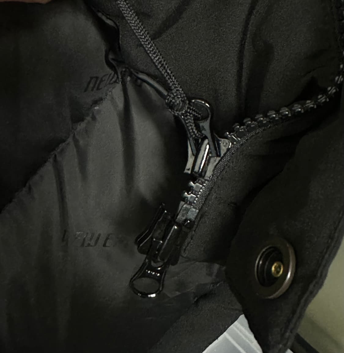 뉴에라 남성 패딩 95 블랙 상품이미지7