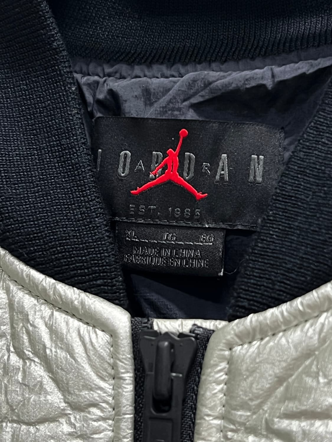 나이키 조던 23 엔지니어드 Ma-1 메탈릭 실버 봄버 항공 점퍼 상품이미지4