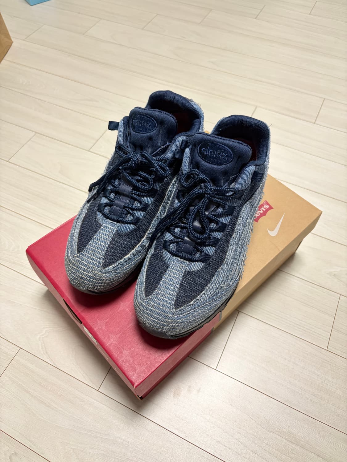 (275) 나이키 리바이스 에어맥스 95 옵시디언 상품이미지1