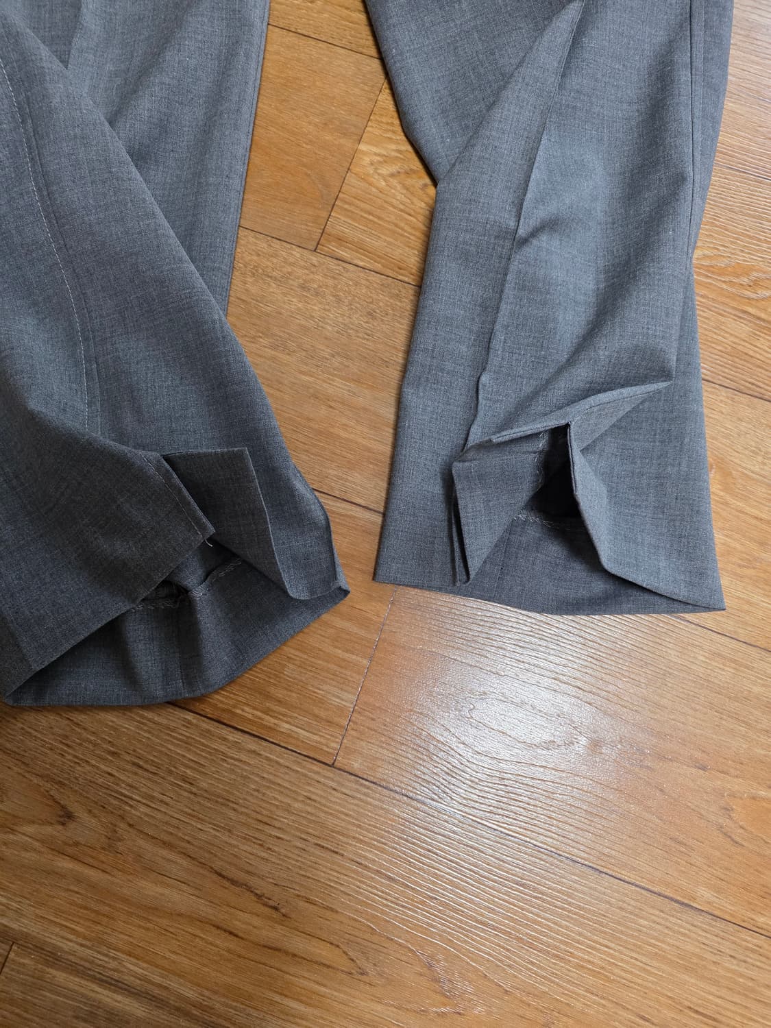 닐바렛 그레이 울 슬랙스 상품이미지3