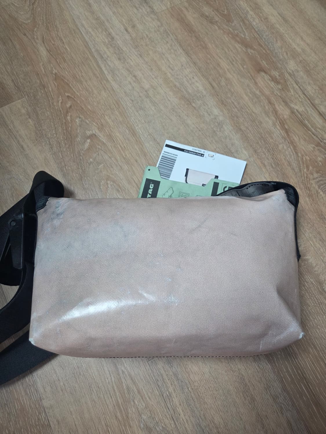 프라이탁 하이파이브오 연한 오렌지 색상 상품이미지4