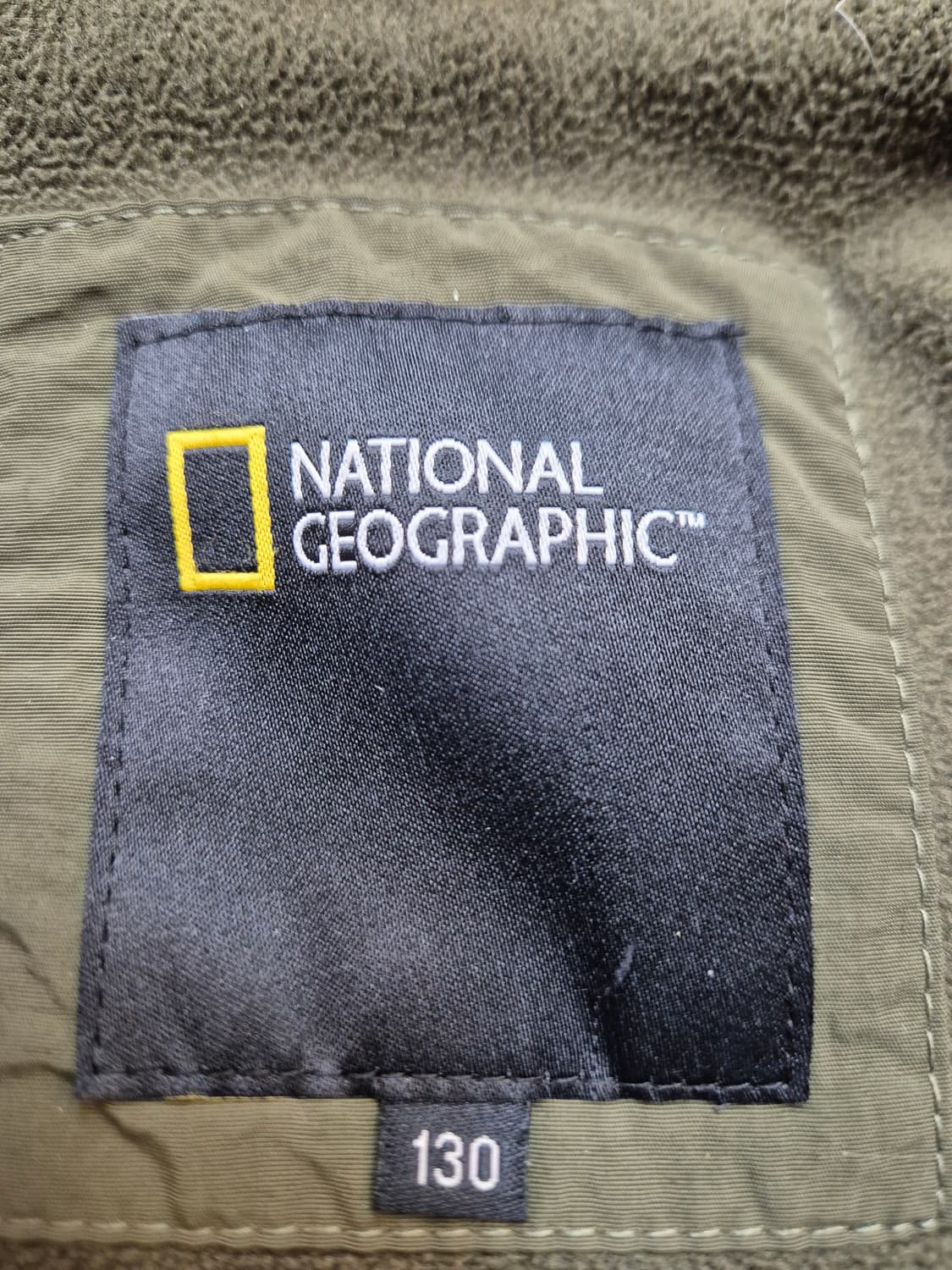 내셔널지오그래픽 키즈 뽀글이 후리스 판매합니다. 색상은 카키색이고, 사이 상품이미지5