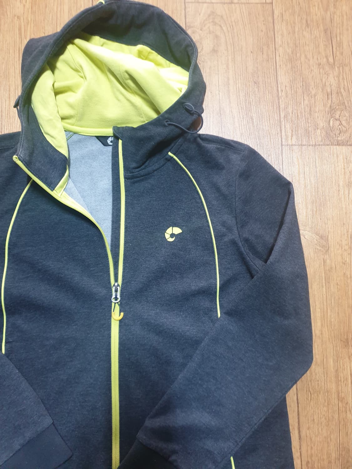 네파 후드집업 95~100 사이즈입니다 상품이미지3