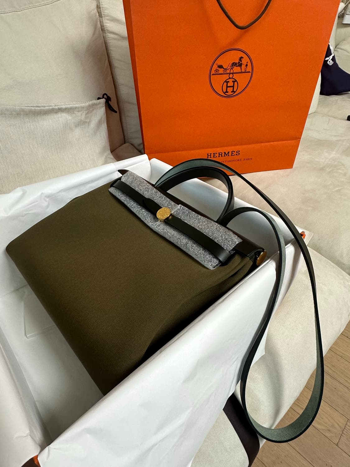 [국내 유일 컬러/금장] 에르메스 Herbag Zip 31 올리브카키 상품이미지5