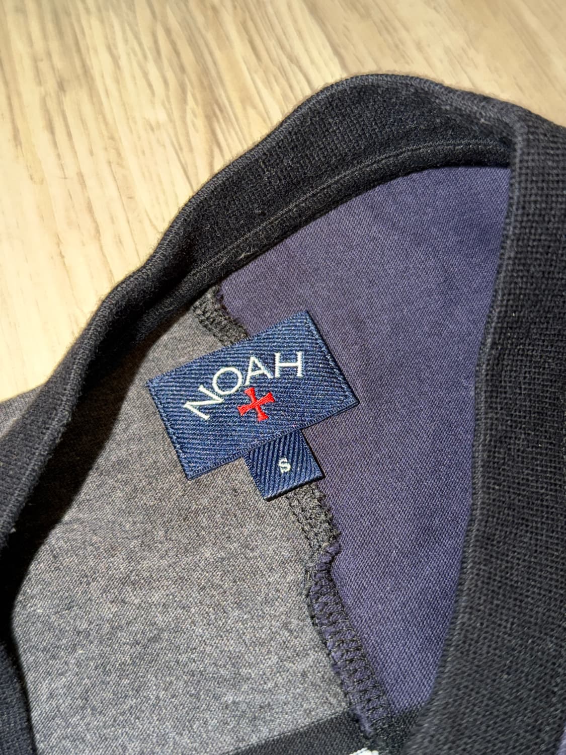 Noah Navy & Black Patchwork 반팔티 상품이미지3