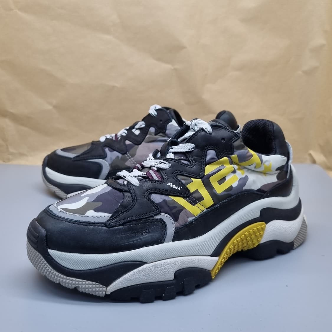 아쉬 카무 스니커즈38 240 상품이미지1