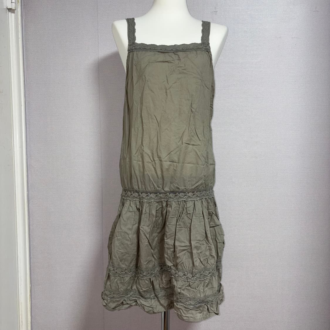 Khaki Lace Sleeveless Dress 상품이미지1