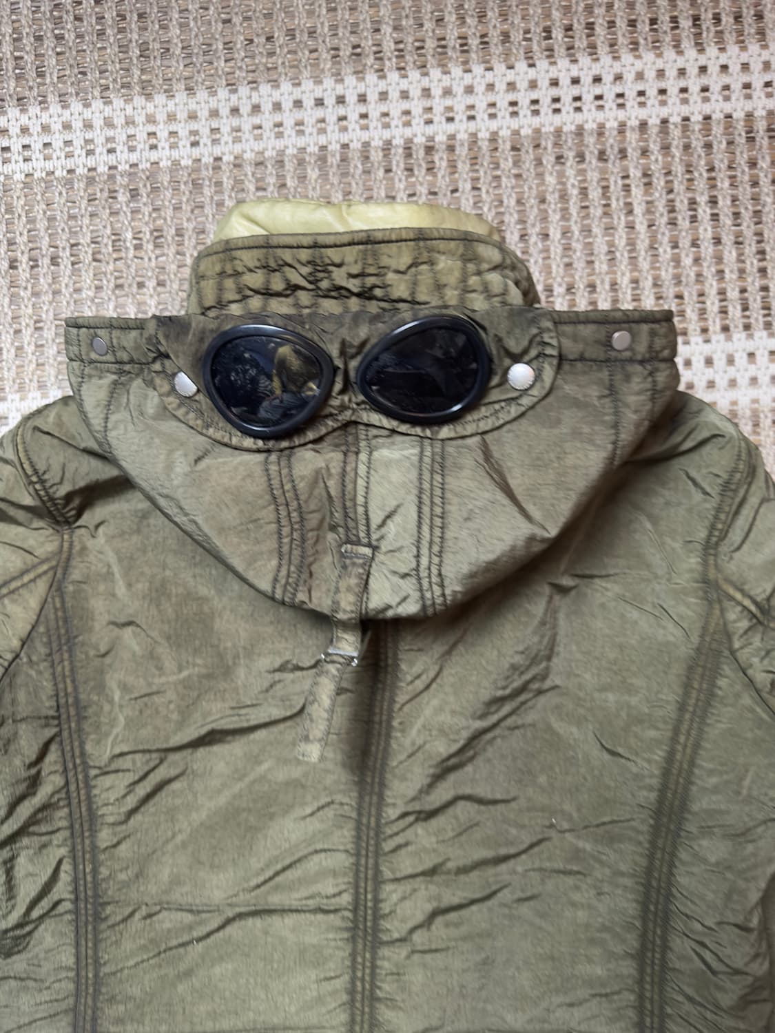 CP 컴퍼니 고글 패딩 자켓 카키 100 상품이미지9