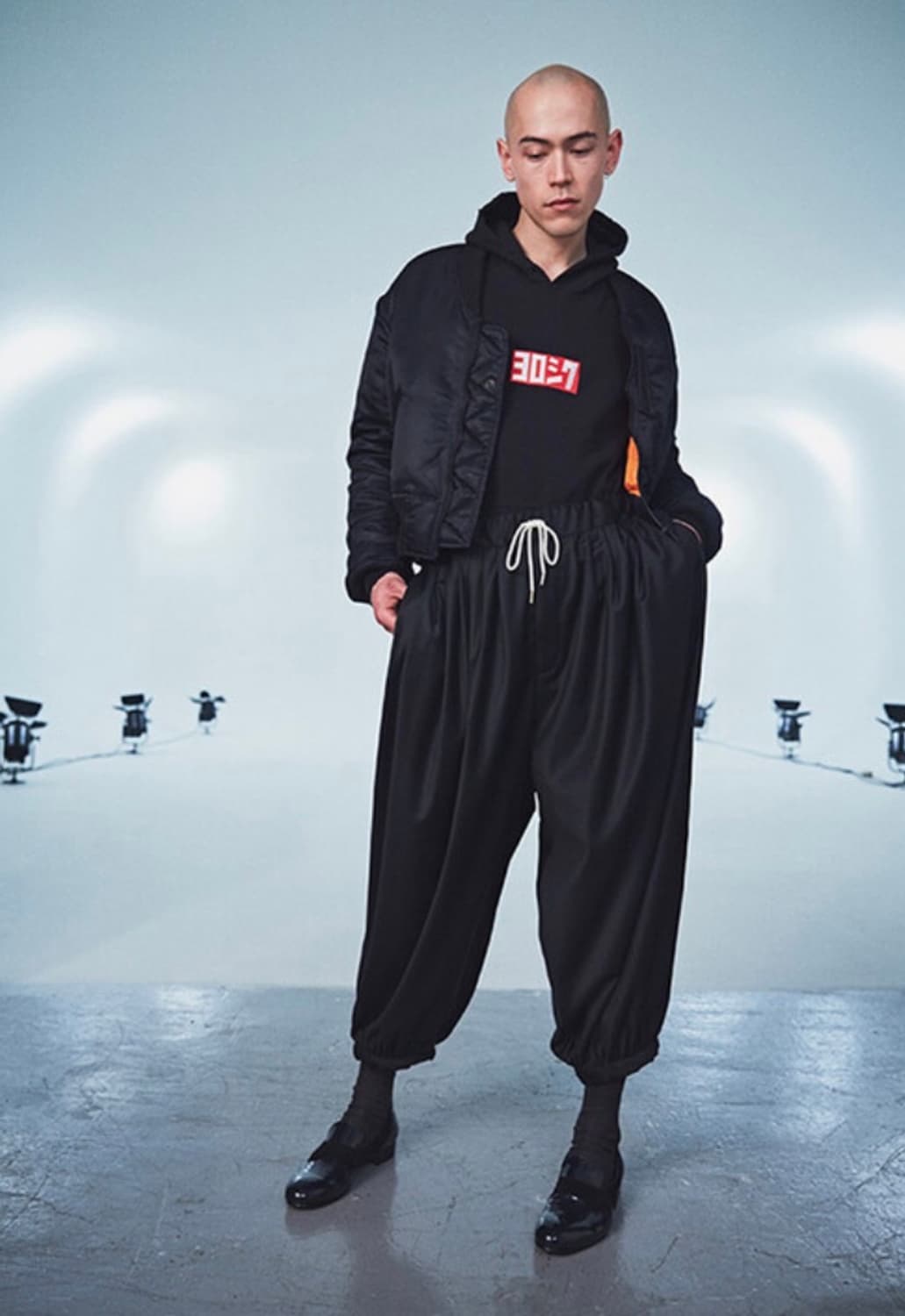 사스콰치패브릭스 크롭 항공점퍼 팝니다 상품이미지5