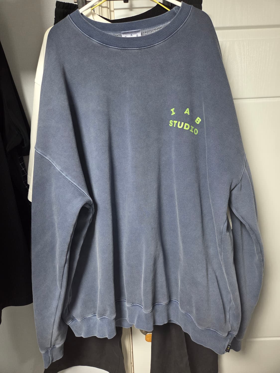(2XL)(XXL) 아이앱 IAB 피그먼트 맨투맨 상품이미지1