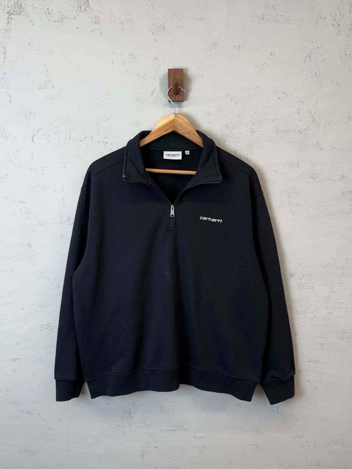 칼하트윕 반집업 맨투맨 블랙 상품이미지1