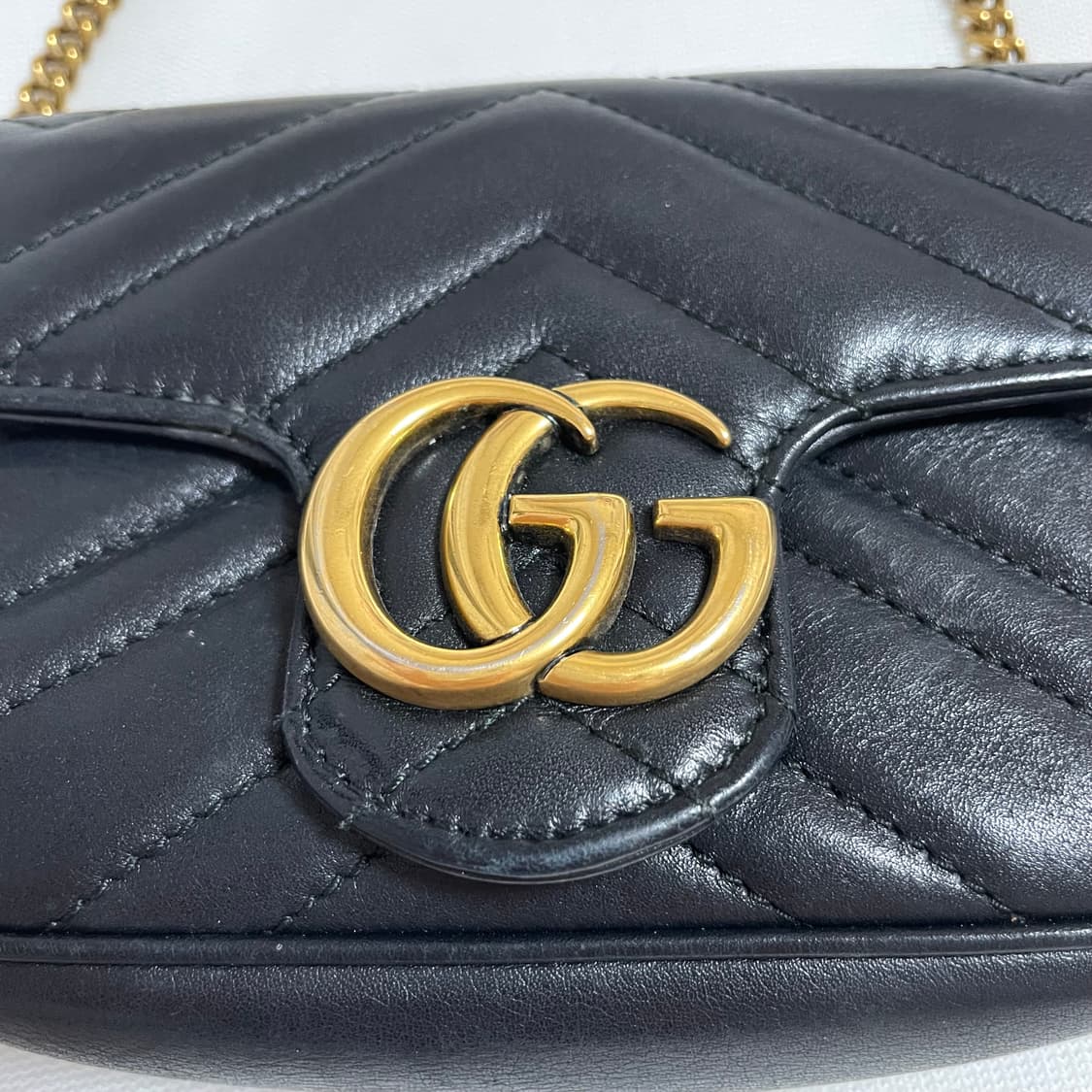 [GG 마몽] 구찌 마틀라세 가죽 수퍼 미니백 구찌 마몽 미니 체인백 상품이미지5