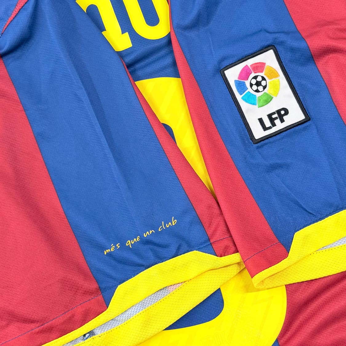 10-11 바르셀로나 홈 피케 유니폼 상품이미지4