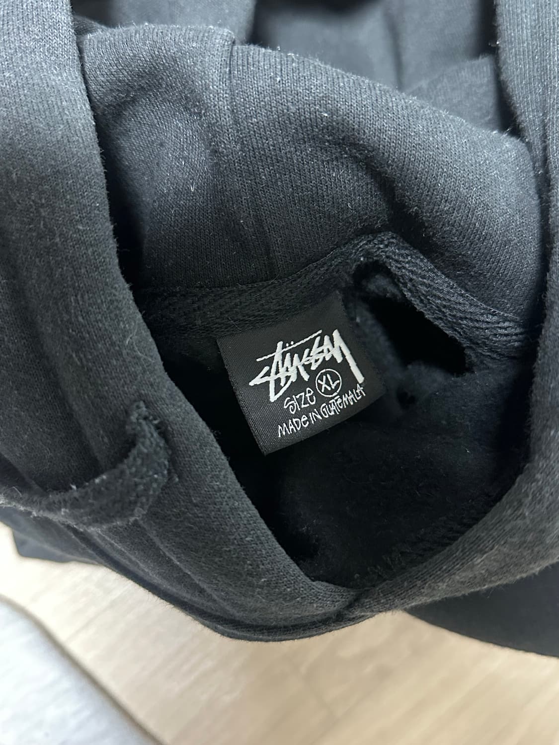 스투시 플러시 후드 블랙 상품이미지4