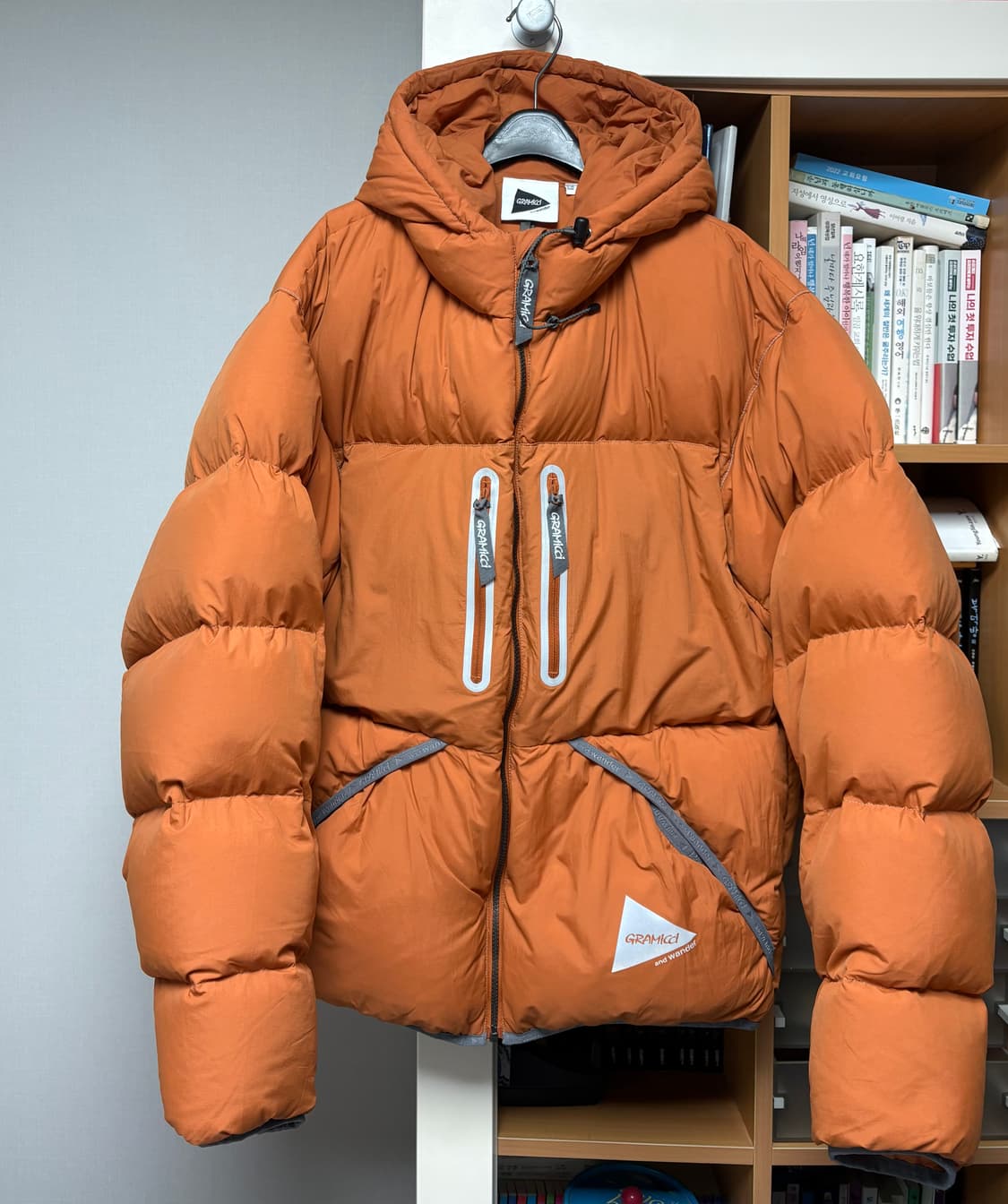 (아시아 2XL, US XL) 그라미치 앤드원더 푸퍼 자켓 오렌지 상품이미지1