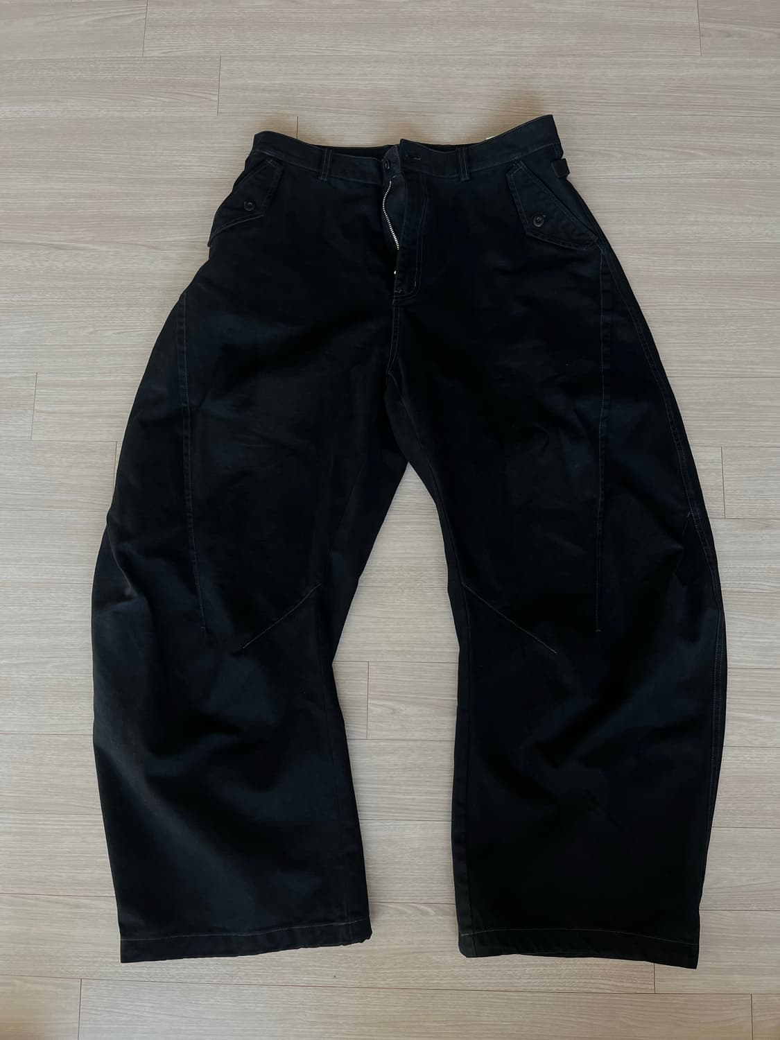 인템포무드 뉴하운 커브드 팬츠_블랙 XL 상품이미지3