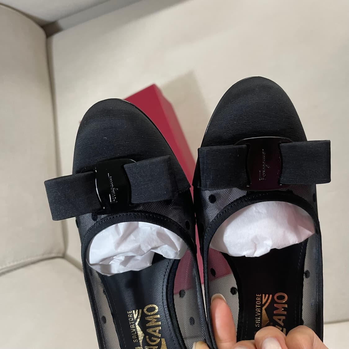 페라가모 바라 도트 펌프스-블랙 상품이미지7