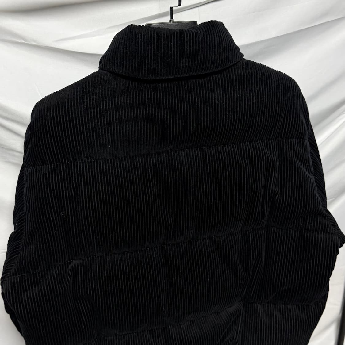 [S+급/L] 프라다 벨벳 코듀로이 패딩 자켓 블랙 상품이미지6
