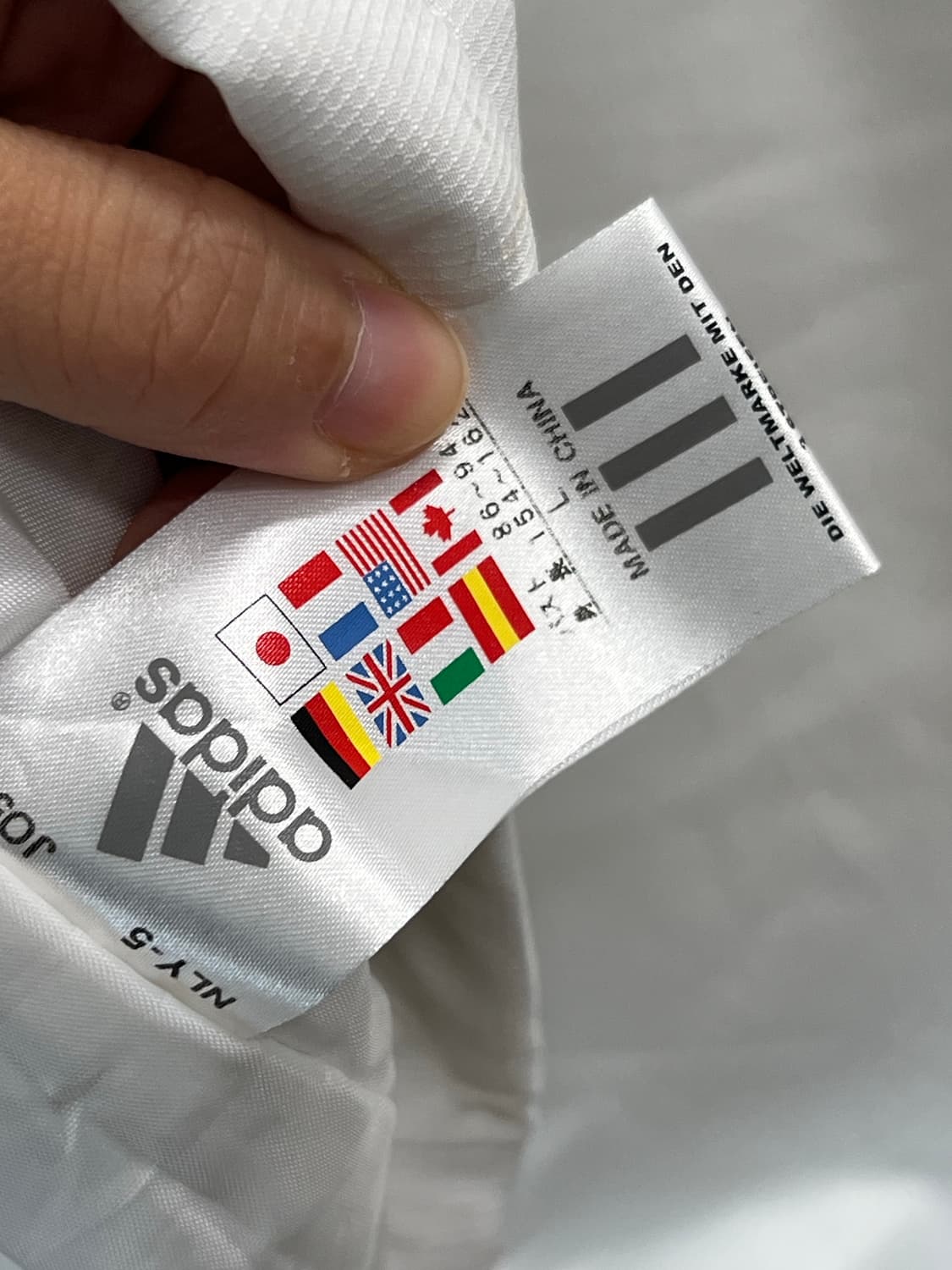 아디다스 우먼스 퍼포먼스 파이핑 우븐 솜 패딩 자켓 화이트 상품이미지5