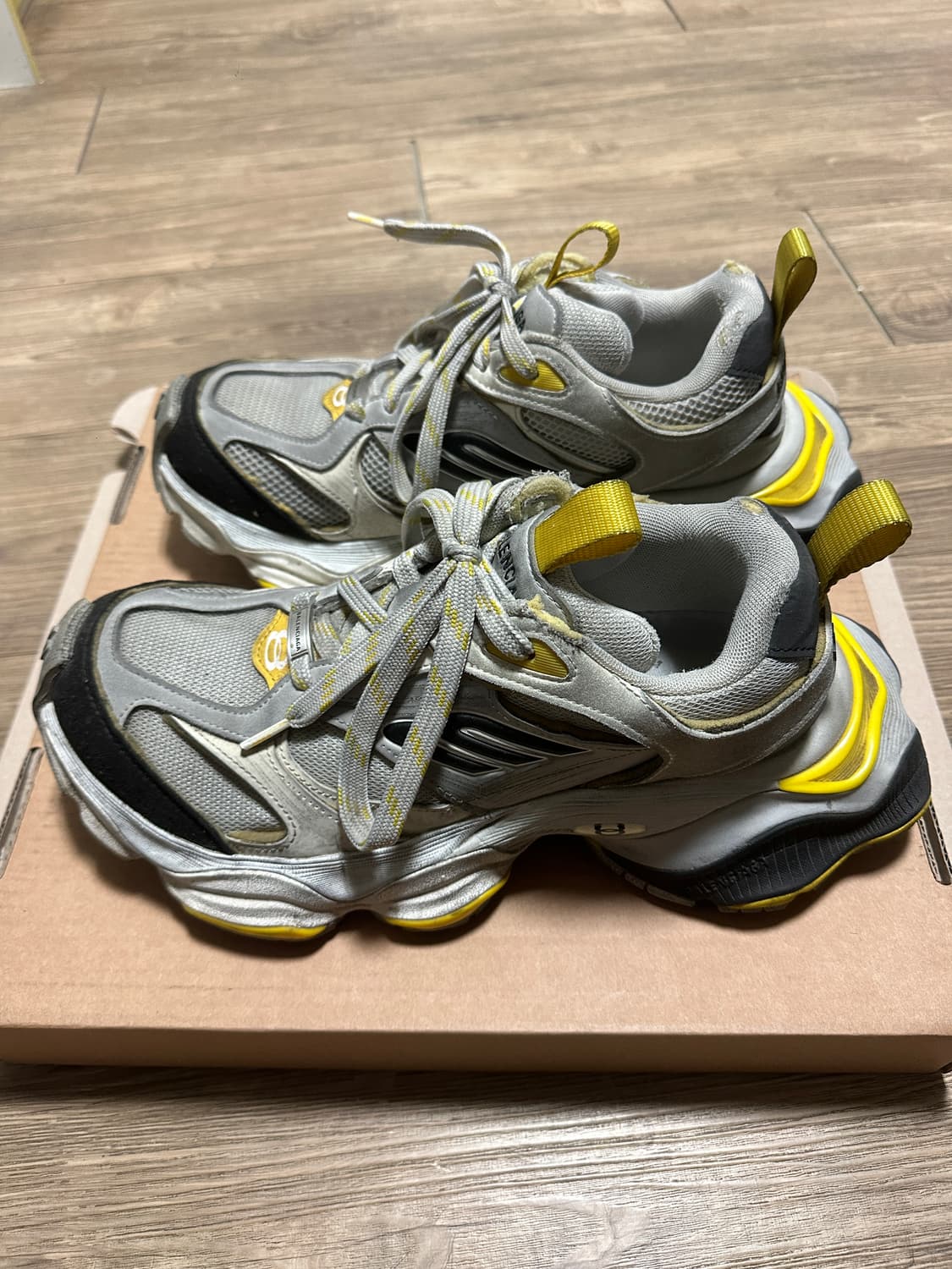 40사이즈) 발렌시아가 카고스니커즈 런웨이버전 상품이미지2