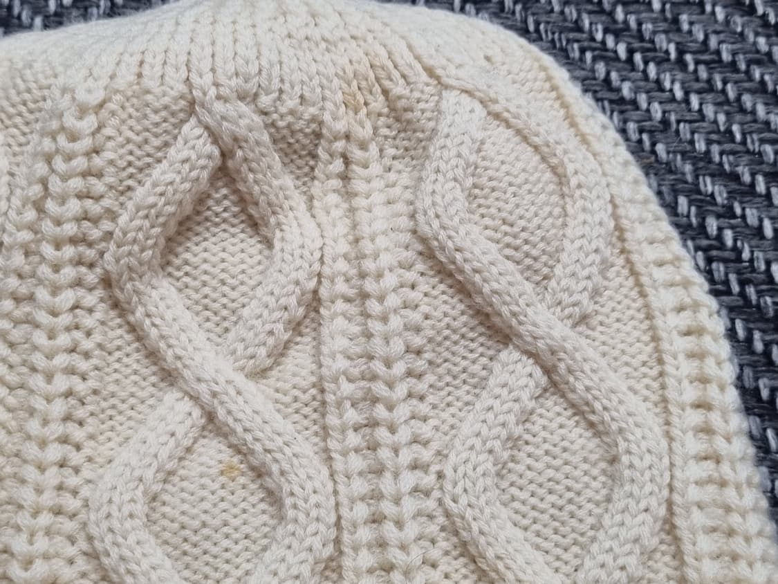 BEAMS HEART — 아이보리 케이블 니트 비니 상품이미지2