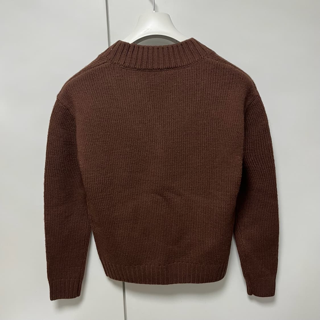 [6,8,10]슈슈통 25fw 울 브이넥 니트/브라운 상품이미지2