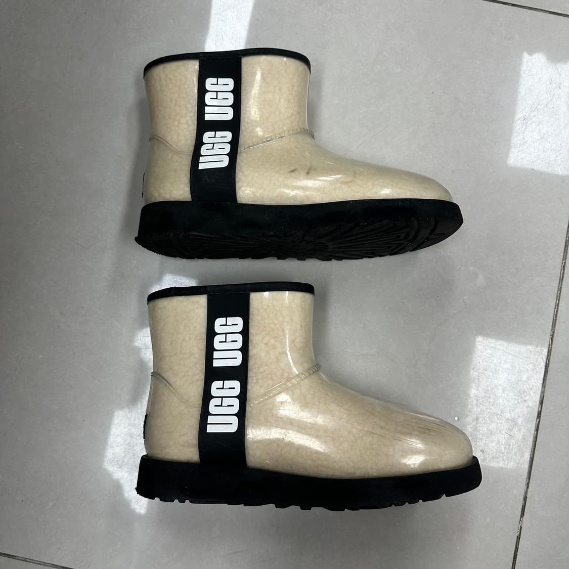 UGG 클리어 어그 미니 양털 부츠 240 상품이미지5