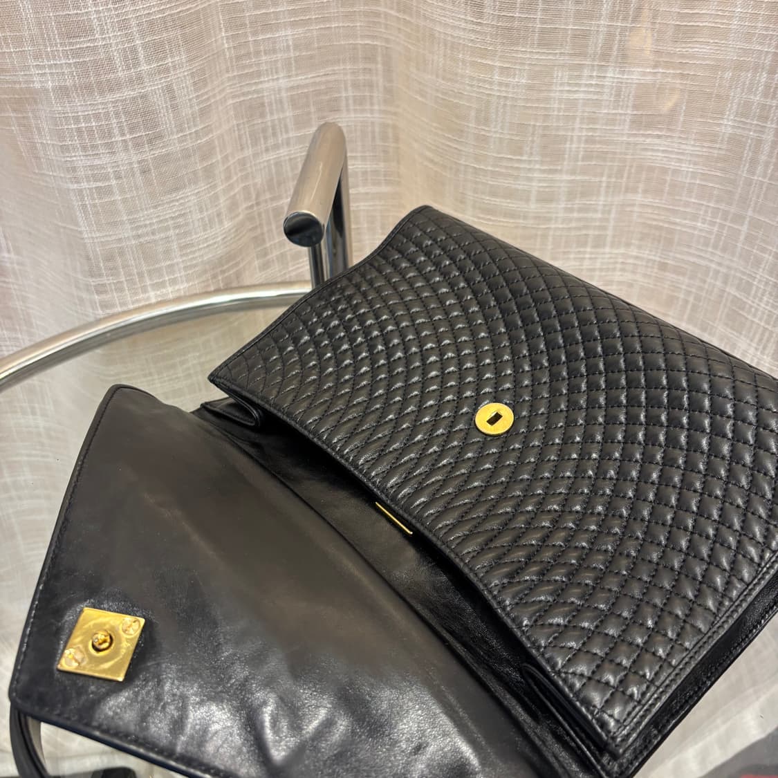 정품 발리 램스킨 탑핸들백     상품이미지8