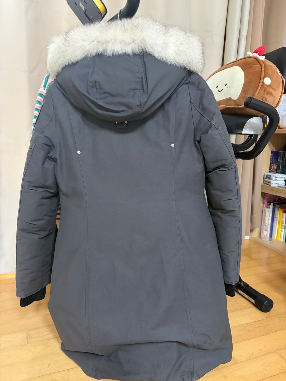 무스너클 스틸링 여성 패딩 그레이 상품이미지3