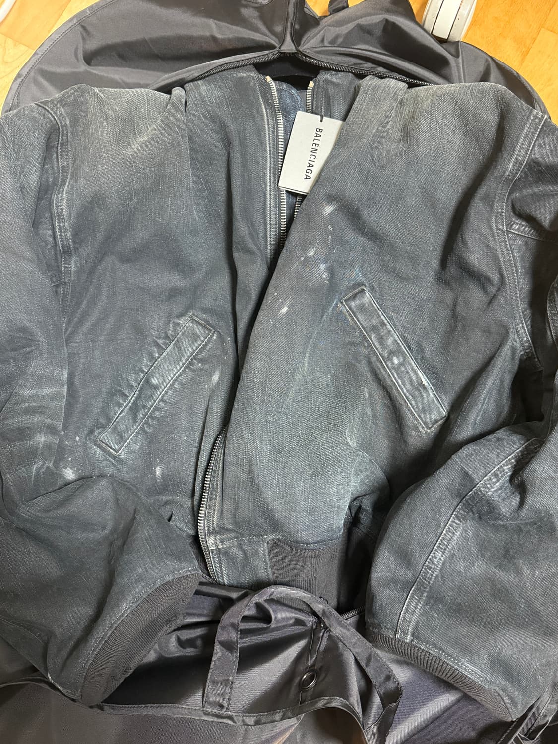 25ss 발렌시아가 데님 봄버 상품이미지3