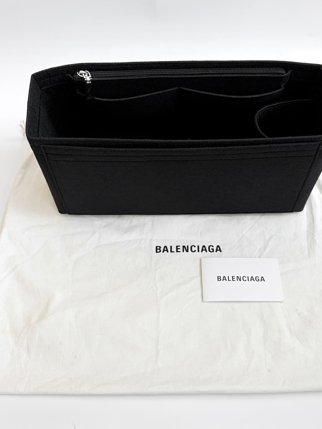 발렌시아가 클래식 시티백 미듐 판매합니다. 상품이미지9