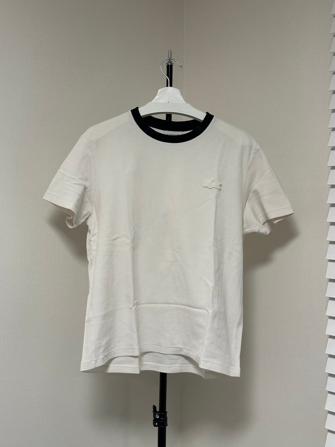 [택포] 라코스테 배색 크루넥 텍스처 코튼 반팔티 105 상품이미지1