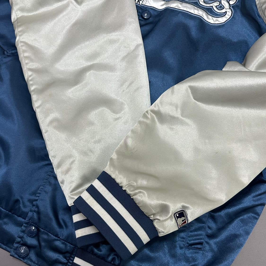 MLB 00s 올드스쿨 뉴욕양키스 새틴 야구점퍼 105 상품이미지6