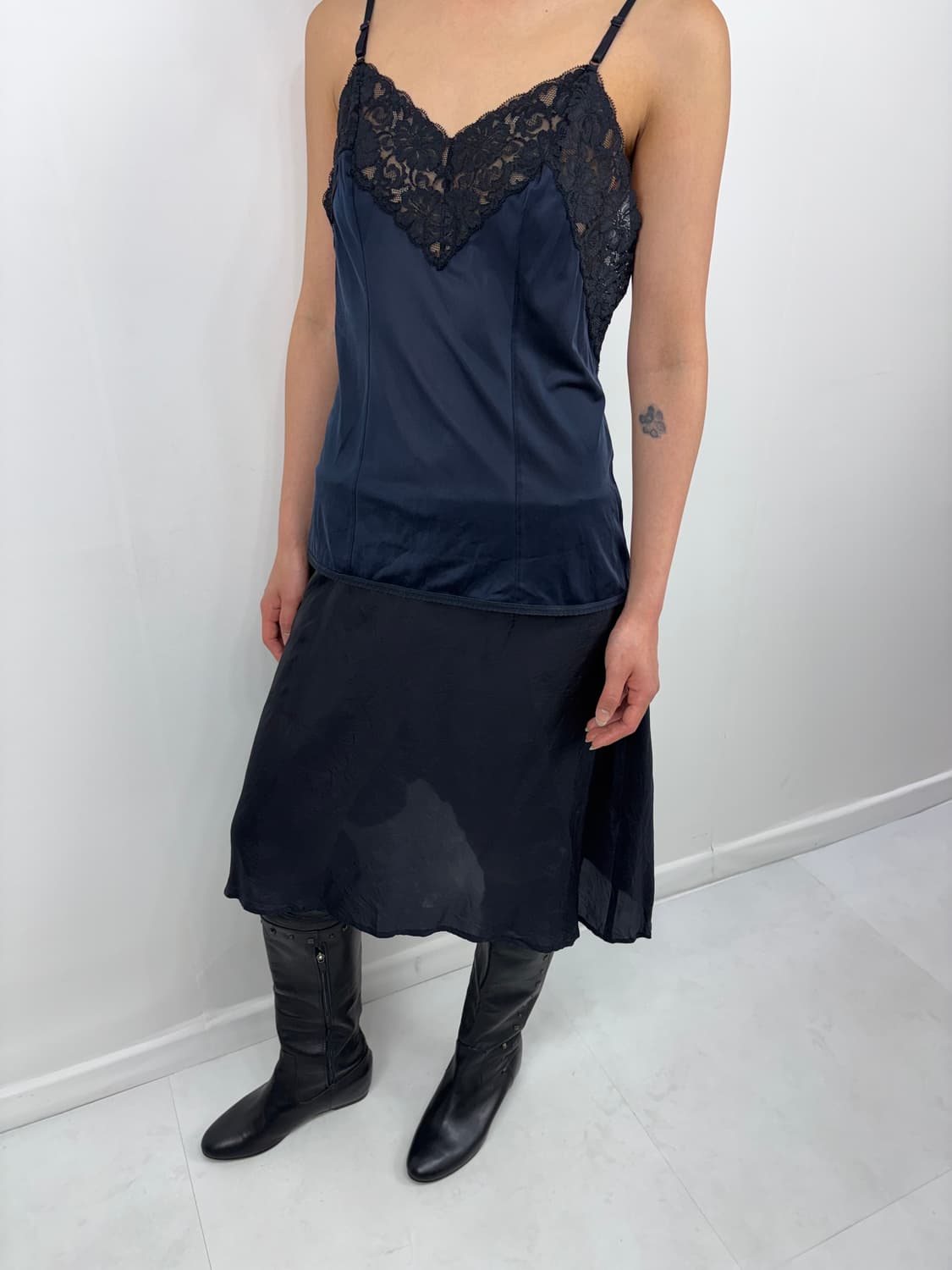 SHEER MIDI SKIRT 상품이미지4