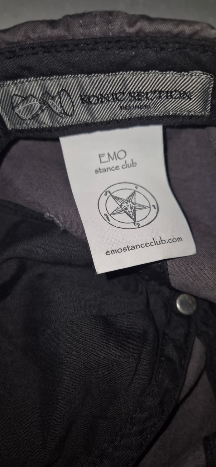 에모스탠스클럽 초판 로고 캡 상품이미지2