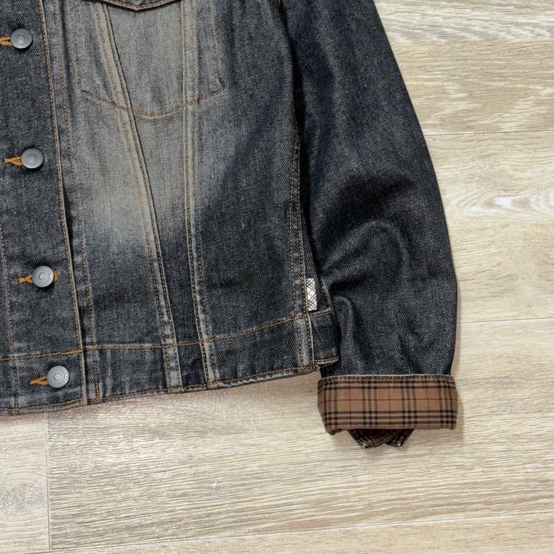 Burberry London JPN Black denim jacket  상품이미지3