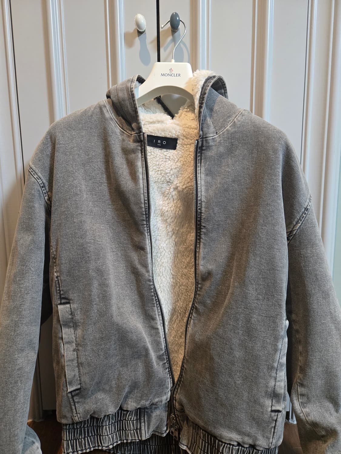 이로(Iro) 털 자켓 상품이미지1