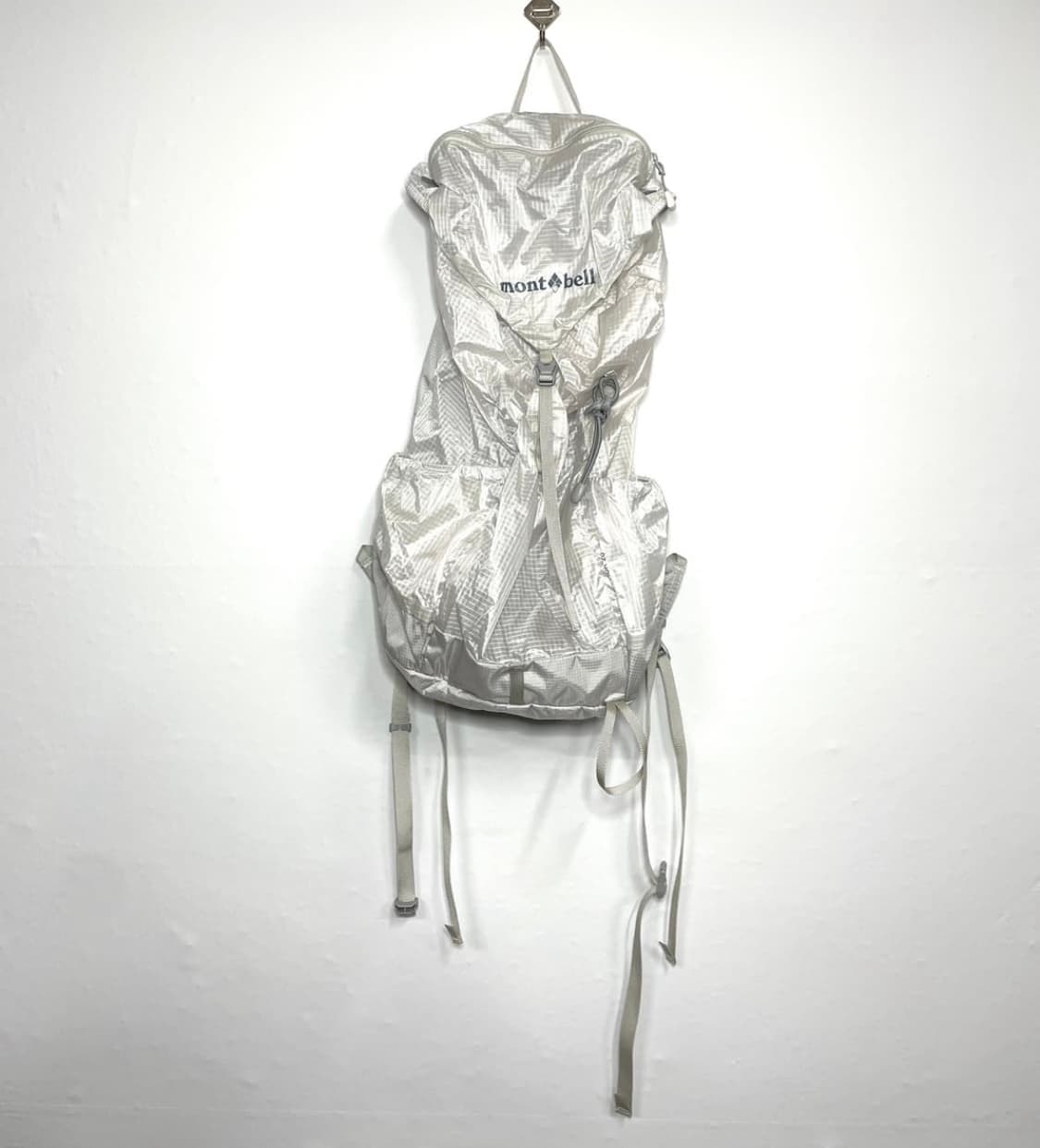 몽벨 버사라이트 20L 라이트그레이 상품이미지1