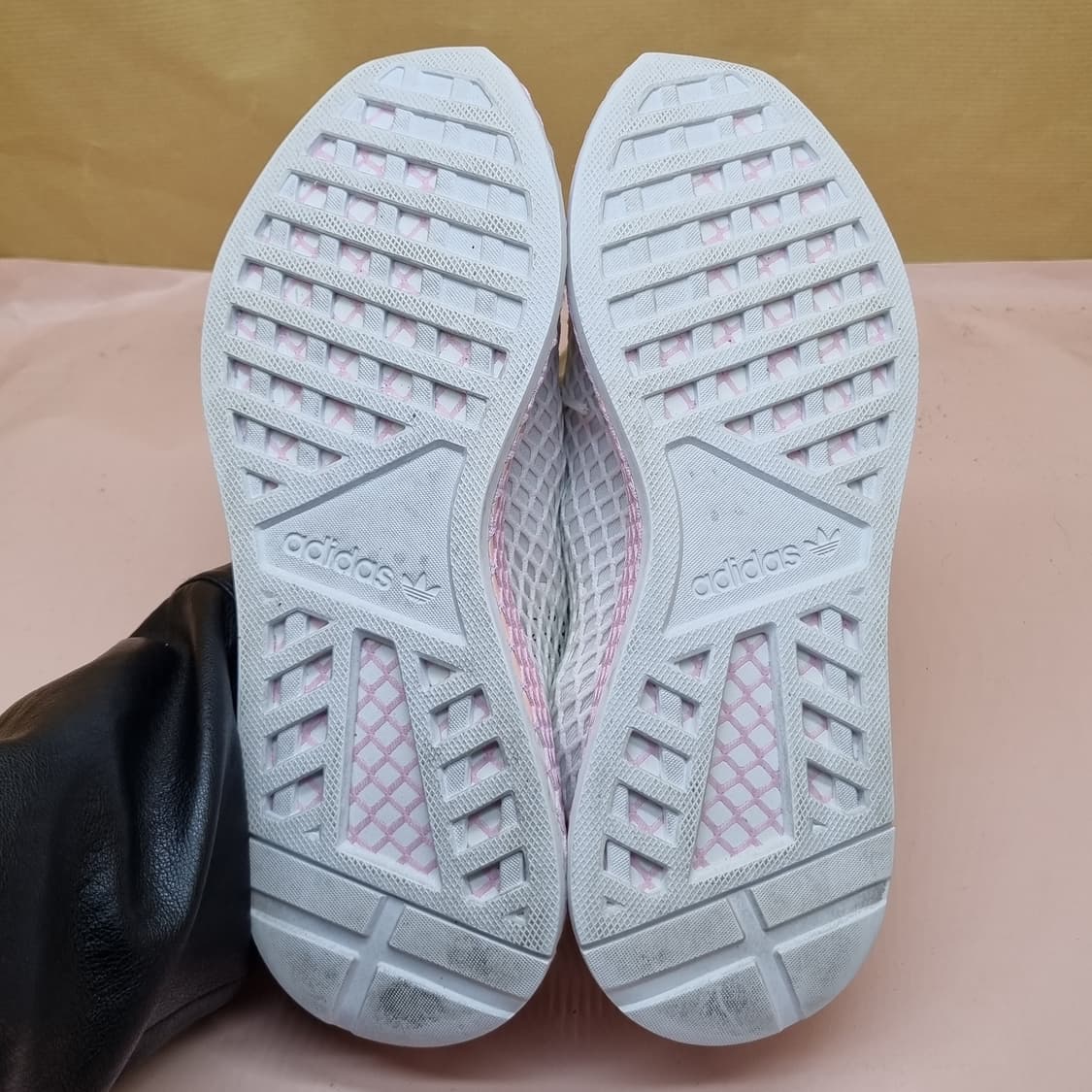 아디다스 디럭트 러너 여성 런닝화 245 상품이미지3