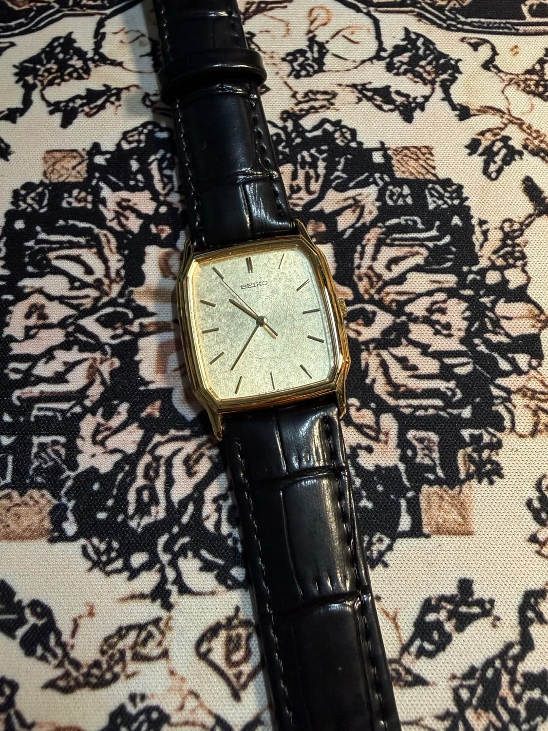 SEIKO 빈티지 쿼츠 시계 상품이미지1