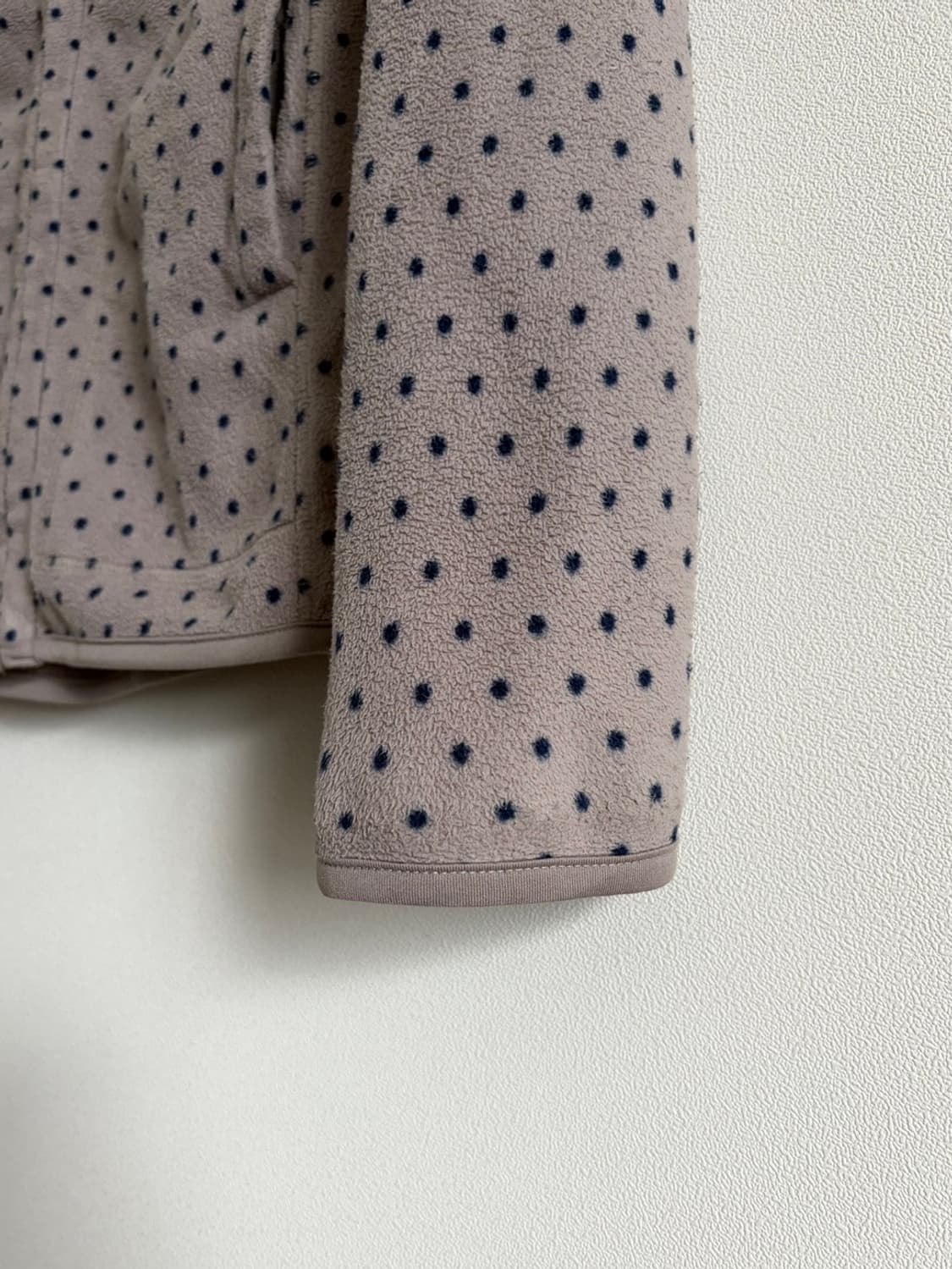 dot patterned zip-up 상품이미지9