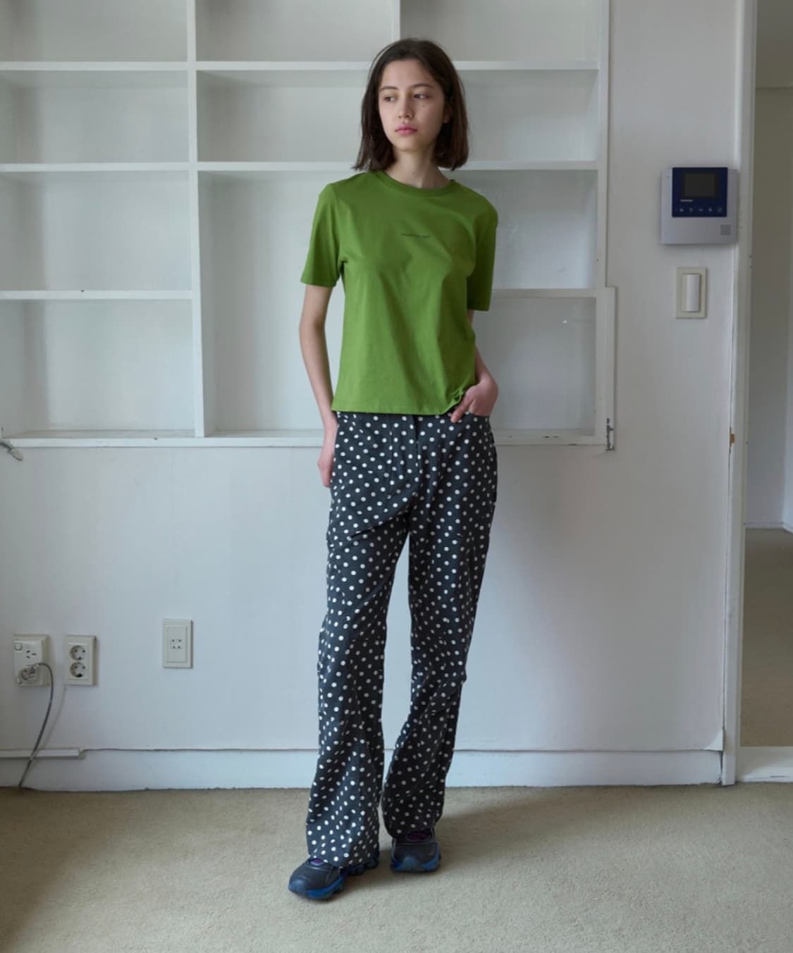 노컨텐츠 부츠컷 도트팬츠 상품이미지1